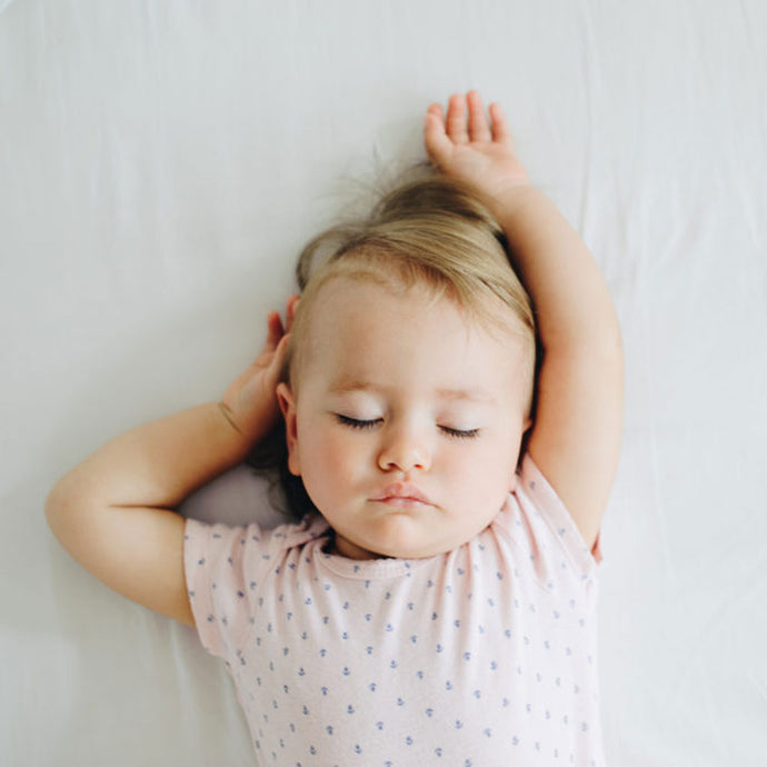 Top 10 tips for managing your child's holiday sleep schedule