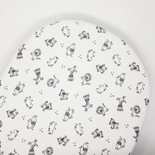 little acorn | 2 in 1 Moses Basket Fitted Sheet / Changing Mat Cover - African Animals