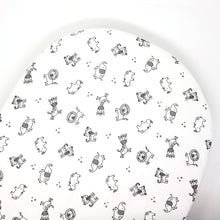little acorn | 2 in 1 Moses Basket Fitted Sheet / Changing Mat Cover - African Animals