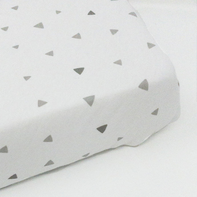 little acorn | Triangles Cot Fitted Sheet